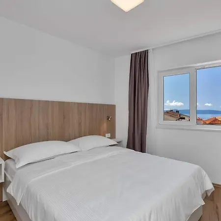 Daniela Apartment Podgora