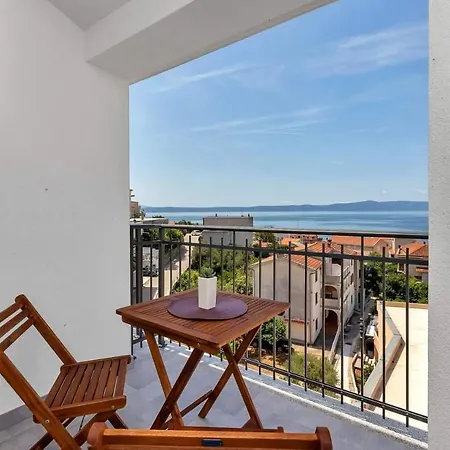 Daniela Apartment Podgora